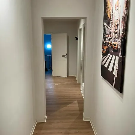 Bee 10 Betten Fuer Gruppen & Monteure Ps5